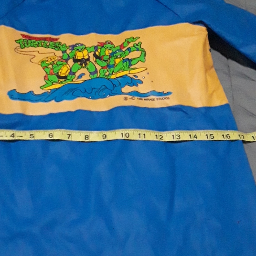 Raincoat - Picture 4 of 8